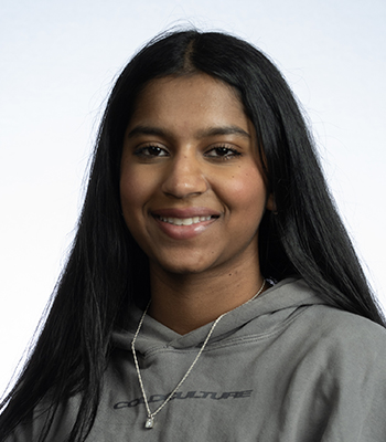 Photo of Varshetha Senthilkumar.