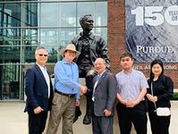 Photo of Prof. Chin-Yin Huang with Prof. Nof and students at ARMS