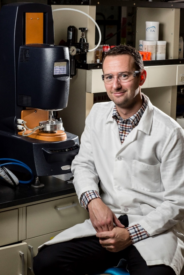 Dr. Simon Rogers