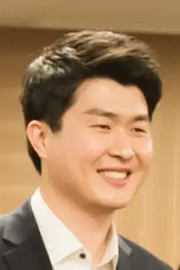 Younghyun Kim Photo